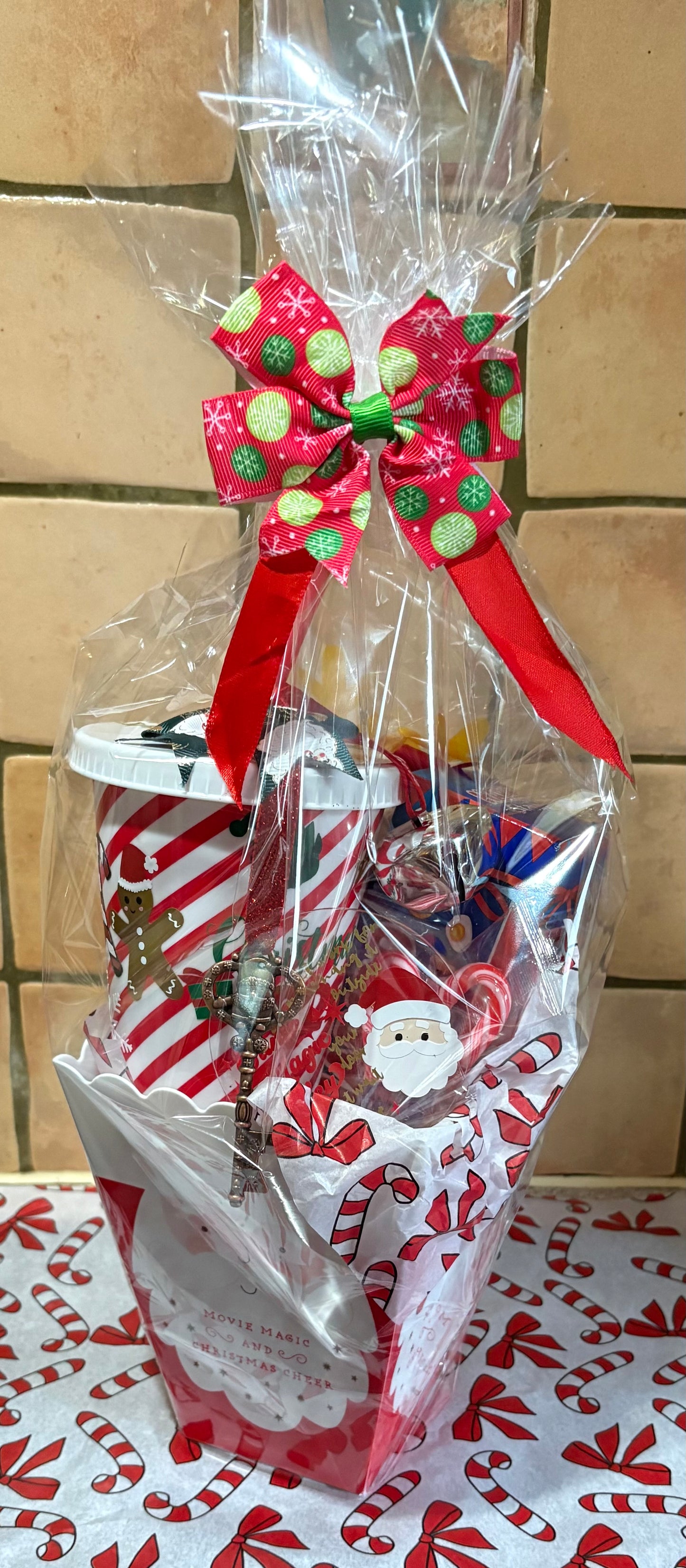 Santa’s Magical treat box.🎅🏻✨